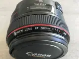 Canon EF 50mm f/1.2L USM
