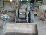 - - - Frontlæsser skovl - 3