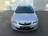 Opel Astra 1,7 CDTi 110 Enjoy Sports Tourer - 2