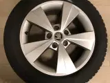 16” originale alufælge med vinterdæk 
