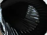 Fransk muslingetallerken, sort opalineglas - 3