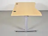 Kinnarps hæve-/sænkebord med mavebue, 160 cm. - 4
