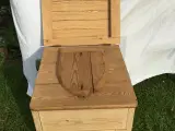 Lokum das toilet