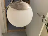 Loftlampe sælges