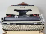 ⭐️· Klassisk Olivetti Lettera 22 skrivemaskine  - 5