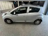 Chevrolet Spark 1,0 L - 3