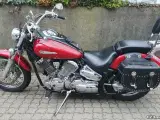 Yamaha XVS 1100 - 4