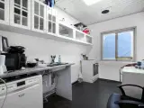 Stort kontor/lager - med yderligere 248m2 lager - 5