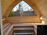 Bladformet sauna med bræandeovn og panorama vindue - 2