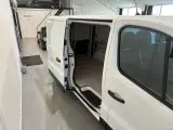 Nissan NV300 1,6 dCi 125 L2H1 Comfort Van - 4