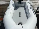 Quicksilver gummibåd med 3,5 hk Mercury - 2