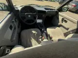 BMW 320i 2,0  - 5