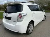Toyota Sportsvan 2,0 D-4D T2 Touch - 3