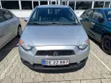 Mitsubishi COLT -1.3.benzin en ejer - 2