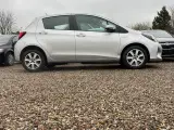 Toyota Yaris 1,5 Hybrid H2 Touch e-CVT - 4