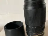Nikon objektiv. AF-S 70-300 mm 1: 4,5-5,6 G