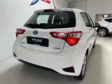 Toyota Yaris 1,5 Hybrid H2 e-CVT - 4