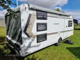 2022 - Weinsberg CaraOne 550 UK   DEN IDEELLE CAMPINGVOGN TIL DEN STORE FAMILIE 7 SOVEPLADSER - 2