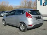 Ford Fiesta 1,25 82 Ambiente - 3