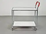Gerdmans rullebord med to hvide hylder og rødt håndtag - 3
