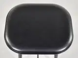 Spine barstol fra fredericia furniture med sort lædersæde - 5