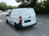 Ford Transit Courier 1,5 TDCi 75 Ambiente - 2