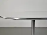 Fritz hansen cafébord i hvid med metal kant - 4