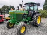 John Deere 4240 2WD
