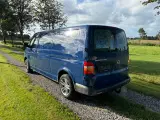 VW Transporter 2,5 TDi 130 Kassevogn lang Nysynet - 4