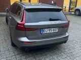 Volvo V60 Momentum D4 - lav kilometer! - 3