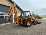 Case 580 F - 4
