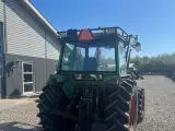 Fendt 308 LS Farmer Turbomatik med frontlæsser og skovinddækning - 2