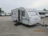 2007 - Adria Adora 512 UP   Super begyndervogn for den lille familie. Bemærk vægt