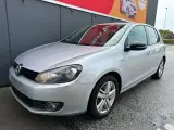 VW Golf VI 1,6 TDi 105 Highline BMT - 2