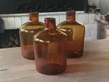 2 ens smukke store vaser i brunt glas