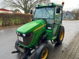 John Deere 3520 - 3