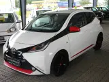 Toyota Aygo 1,0 VVT-i x-play x-touch - 2