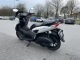 Yamaha N-Max 125 - 4