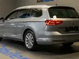 VW Passat 2,0 TDi 150 Highline Premium DSG - 4