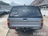 Varebil Toyota Hilux 2.4D - 4