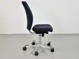 Häg h04 4400 kontorstol med sort/blå polster og gråt stel - 4