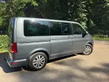 VW Multivan 2,0 TDi 204 Highline DSG kort - 5