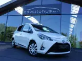 Toyota Yaris 1,5 Hybrid CHIC e-CVT - 2