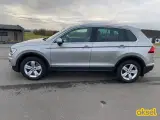 VW Tiguan 2,0 TSi 220 Highline DSG 4Motion - 4