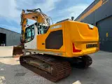 Liebherr R926 - 5