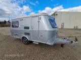 2021 - Hymer Touring Triton 420 GT   Super velholdt rejsevogn med TRUMA SX mover - 2