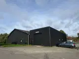 Perfekt Erhvervslokale for Bilsyn. Værksted eller Bilvask - 2
