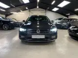 VW Passat 2,0 TDi 150 Elegance+ Variant DSG - 2