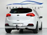 Kia Ceed 1,6 CRDi 128 Spring - 4