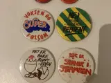 6 retro badges